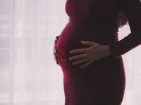 Sürtünme Yoluyla Hamile Kalınır Mı? | Ele bulaşan zevk suyundan hamile kalınır mı?