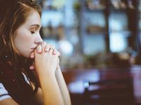 Saplantılı birinden kurtulmak için dua | Bir insandan kurtulmak için hangi dua okunur?
