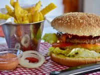 Evde Hamburger Nasıl Hazırlanır? | Evde hamburger içine ne konur?