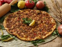 Lahmacun Tarifi | İyi lahmacun içi nasıl hazırlanır?